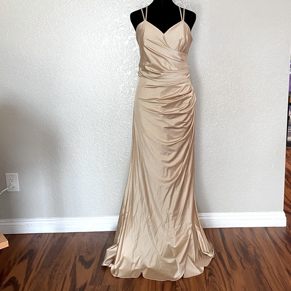 Prom Dress (plus size) - Picture 1 of 5